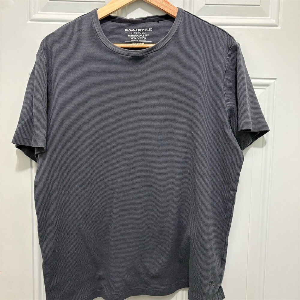 Banana Republic Luxe Touch Performance Tee Men's XL Blue Crew Neck T-Shirt